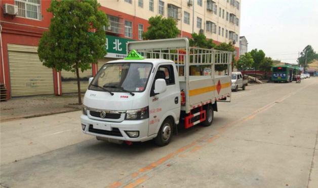 東風(fēng)途逸3米2(藍(lán)牌)氣瓶車(chē)